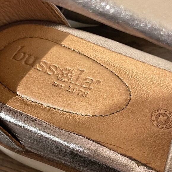 Bussola Silver and Tan Sandals - Picture 4 of 6